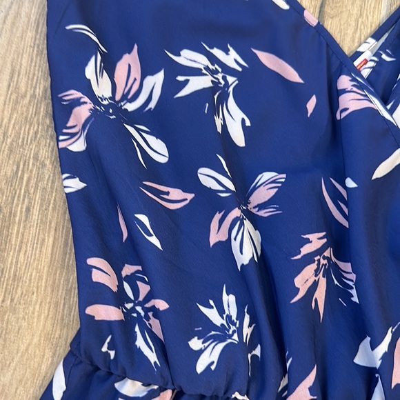 Romper - Picture 2 of 6